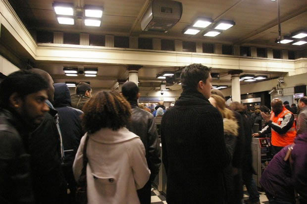 2010-01-11_london3 The crowd, la foule.
