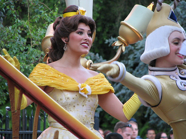belle disneyland belle disneyland