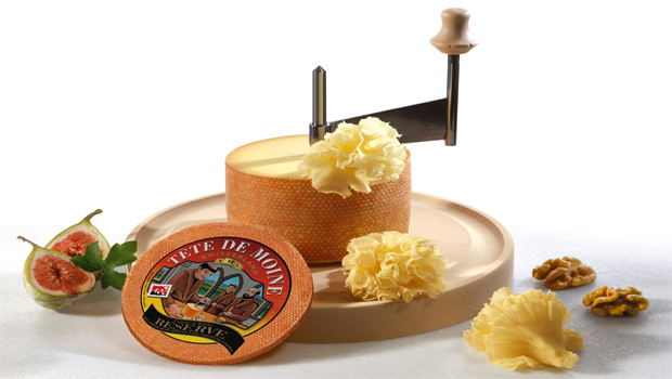Le Swiss Cheese Lab Un Lieu éphémère Pour Goûter Les Fromages Suisses 