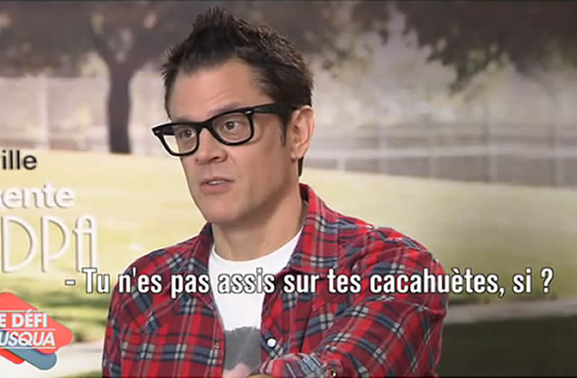 Maxime Musqua joue à Ni Oui Ni Non avec Johnny Knoxville