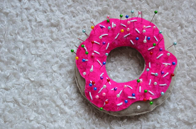 DIY — Un pique-aiguilles donut