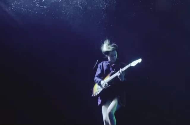 Camp Claude sort le clip de « Don’t Hold Back » tourné dans une piscine