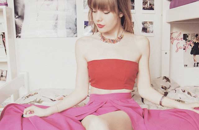 Une fan de Taylor Swift recrée les tenues iconiques de la chanteuse