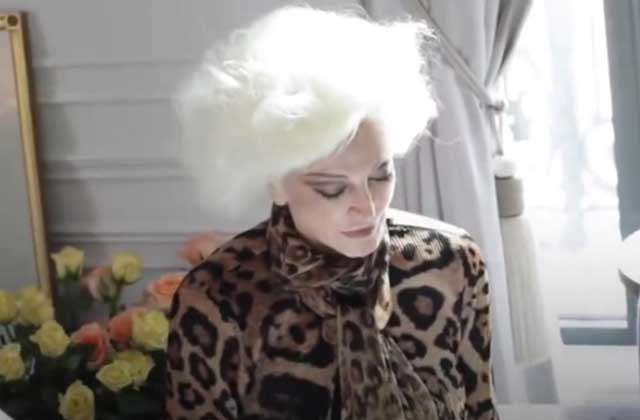 Carmen Dell’Orefice, mannequin âgée et beaucoup trop classe