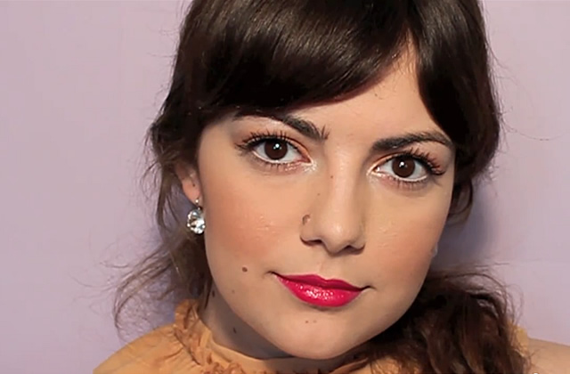 Tuto maquillage : un look printanier orange & fuchsia