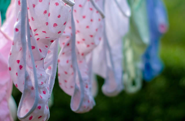 Chez le mari le très petit membre