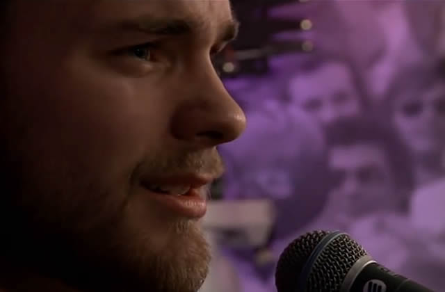 Ásgeir reprend Wrecking Ball de Miley Cyrus