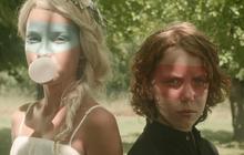 Julien Doré et Micky Green – Chou Wasabi, le clip