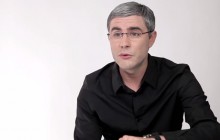 Cyprien parodie la publicité pour l’Apple Watch avec Julfou