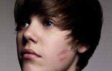 Justin Bieber nu dans des clichés de papparazzi : et le consentement alors ?