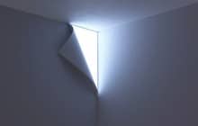 La « peel lamp », une lampe trompe-l’oeil dans un coin de mur