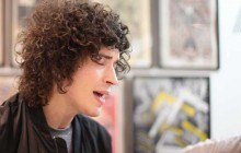 Julian Perretta chante « Miracle » en acoustique !