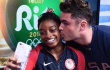 Simone Biles rencontre Zac Efron et c’est votre dose de feel-good du jour