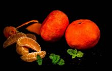 Arrêtez de manger des mandarines en public, par pitié