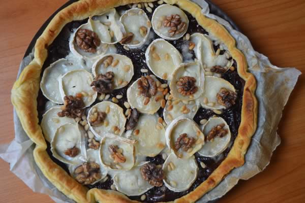 Tarte Chevre Oignons Caramelises La Recette Facile Et Delicieuse