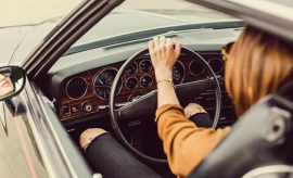 Une inspectrice du permis de conduire nous donne ses conseils pour réussir l’examen