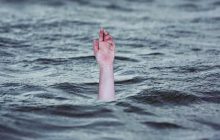 Comment reconnaître et aider quelqu’un qui se noie ? (Non, ce n’est pas comme dans les films)