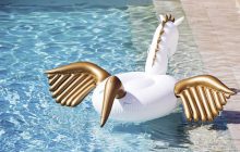 Onze bouées super classes pour te la péter comme jamais au bord de la piscine