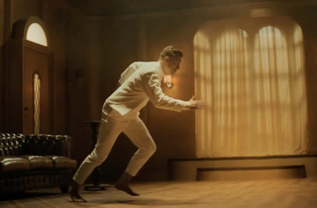 Loïc Nottet sort son clip époustouflant pour Mud Blood