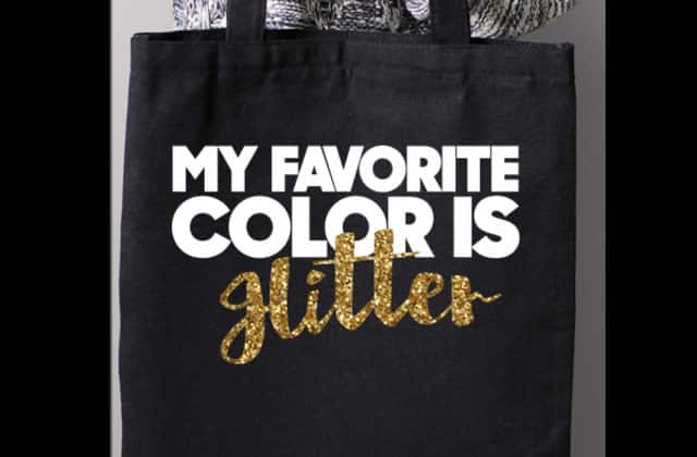 Ce moment gênant où ton sac à paillettes te transforme en nazi