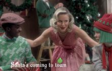Kristen Bell fête Noël dans le nouveau clip de Sia, « Santa’s Coming For Us »