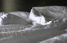 À quelle fréquence devrais-tu changer tes draps ?