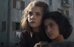 L’amie prodigieuse, adaptée du best-seller d’Elena Ferrante, démarre ce soir sur Canal+