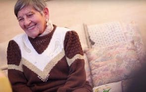 Ginette, 93 ans et rescapée des camps, raconte son passé bouleversant dans Nos Aînés