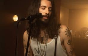 Waxx chante pour la première fois en vidéo !