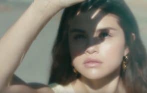 Selena Gomez joue dans un court-métrage creepy, réalisé par une photographe de génie