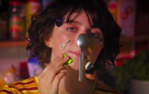 Le clip Ponytail de Pi Ja Ma va rafraîchir ton été