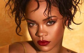 Rihanna ravivera-t-elle la tendance des sourcils fins ?