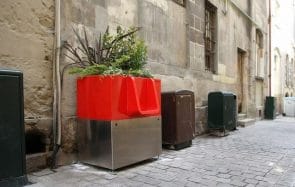 Le pipi des mecs est bienvenu dans la rue, celui des femmes reste un tabou