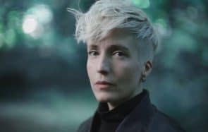 Jeanne Added sort son second album, l’envoûtant « Radiate »
