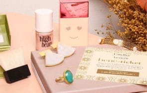 Le super concours Benefit x Emma & Chloé (la box de bijoux !)