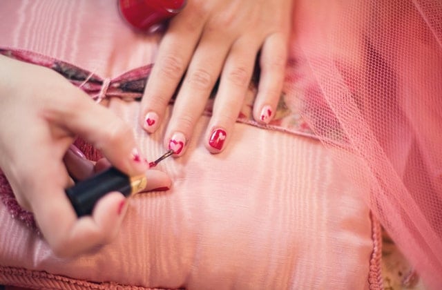 nail-art-saint-valentin.jpg