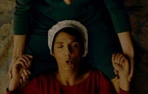 Florence Foresti parodie The Handmaid’s Tale, c’est GÉNIAL