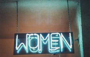 J’ai testé pour toi… les urinoirs féminins en festival !