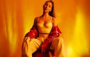 L’album de Chilla est là, accompagné d’un clip de working girl !