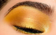 Comment porter le maquillage jaune sur les yeux ?