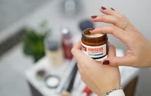 Des crèmes hydratantes non grasses pour cesser de luire en été