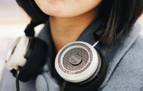 Comment Fred Vargas m’a fait aimer les polars et les livres audio