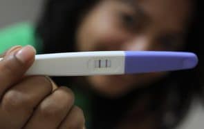 L’accès à l’IVG bénéficie aussi aux hommes (sans surprise)