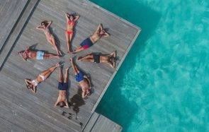 Comment te faire des potes en vacances