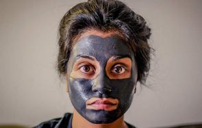 7 « astuces beauté » qui font plus de mal que de bien