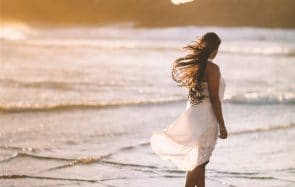 Comment faire de belles photos sur la plage (pour Instagram, soyons honnêtes) ?