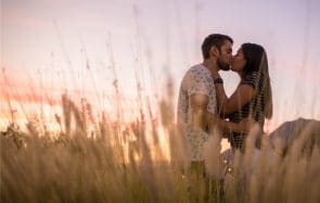 Ce test te révèle ta manière préférée de donner et recevoir de l’amour