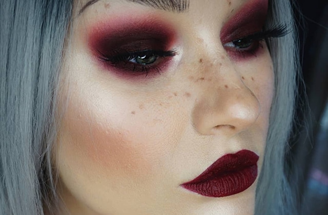 Le Maquillage De La Tendance Romantique Grunge Est La