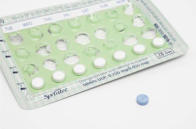 https://static.mmzstatic.com/wp-content/uploads/2019/12/pilule-contraceptive-mensuelle.jpeg