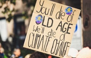 Ados écolos VS boomers, le choc des générations